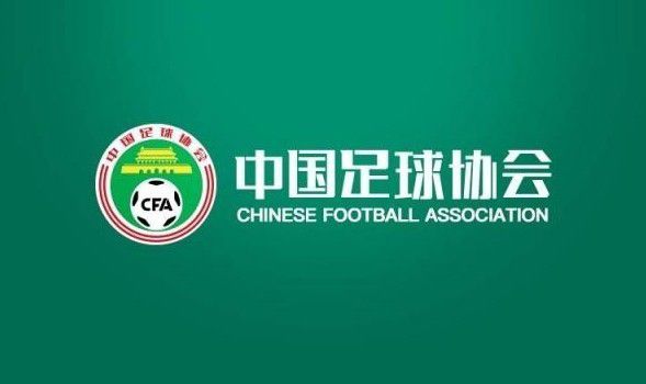 意甲- 罗马2-0九人那不勒斯升第6 佩7破门波利塔诺奥斯梅恩染红北京时间12月24日凌晨3时45分，意甲第17轮，罗马主场迎战那不勒斯。